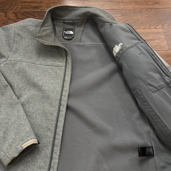 The Northface Apex Barrier Soft Shell Men’s jacket - Heather Grey - Picture 3 of 7